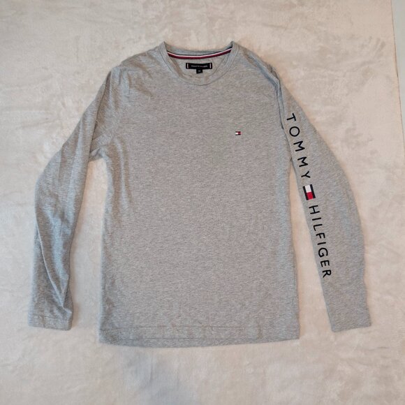 Classic Tommy Logo Tee - Picture 6 of 8